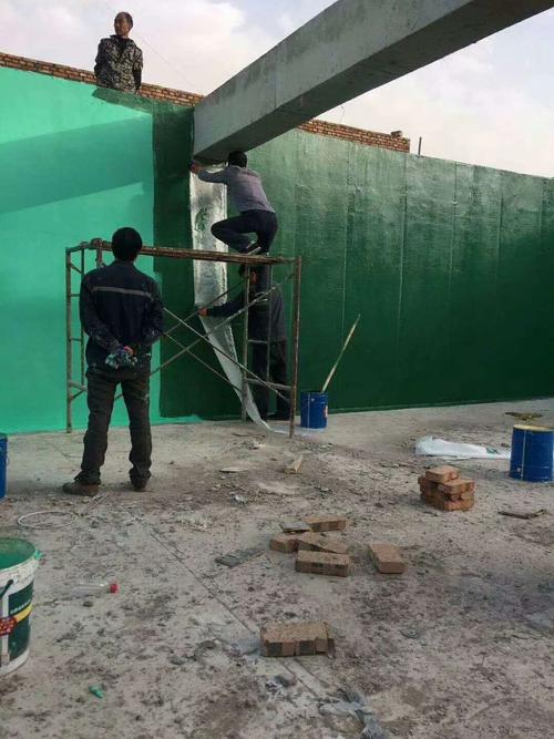 图们针对老旧车间地面普遍存在的起砂、裂缝问题